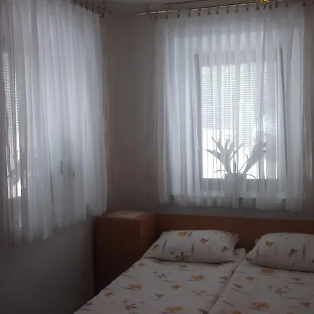Darja Apartman *